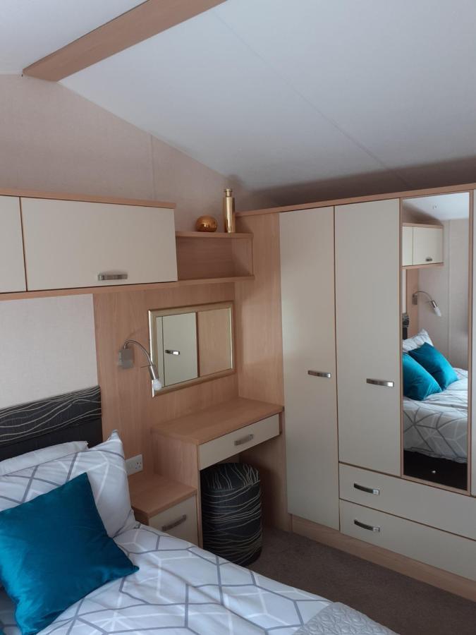 Rick'S Retreat Static Caravan Near The Beach With Free Wifi Lossiemouth Exterior foto