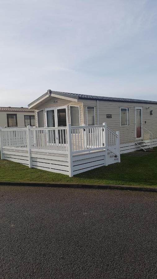Rick'S Retreat Static Caravan Near The Beach With Free Wifi Lossiemouth Exterior foto
